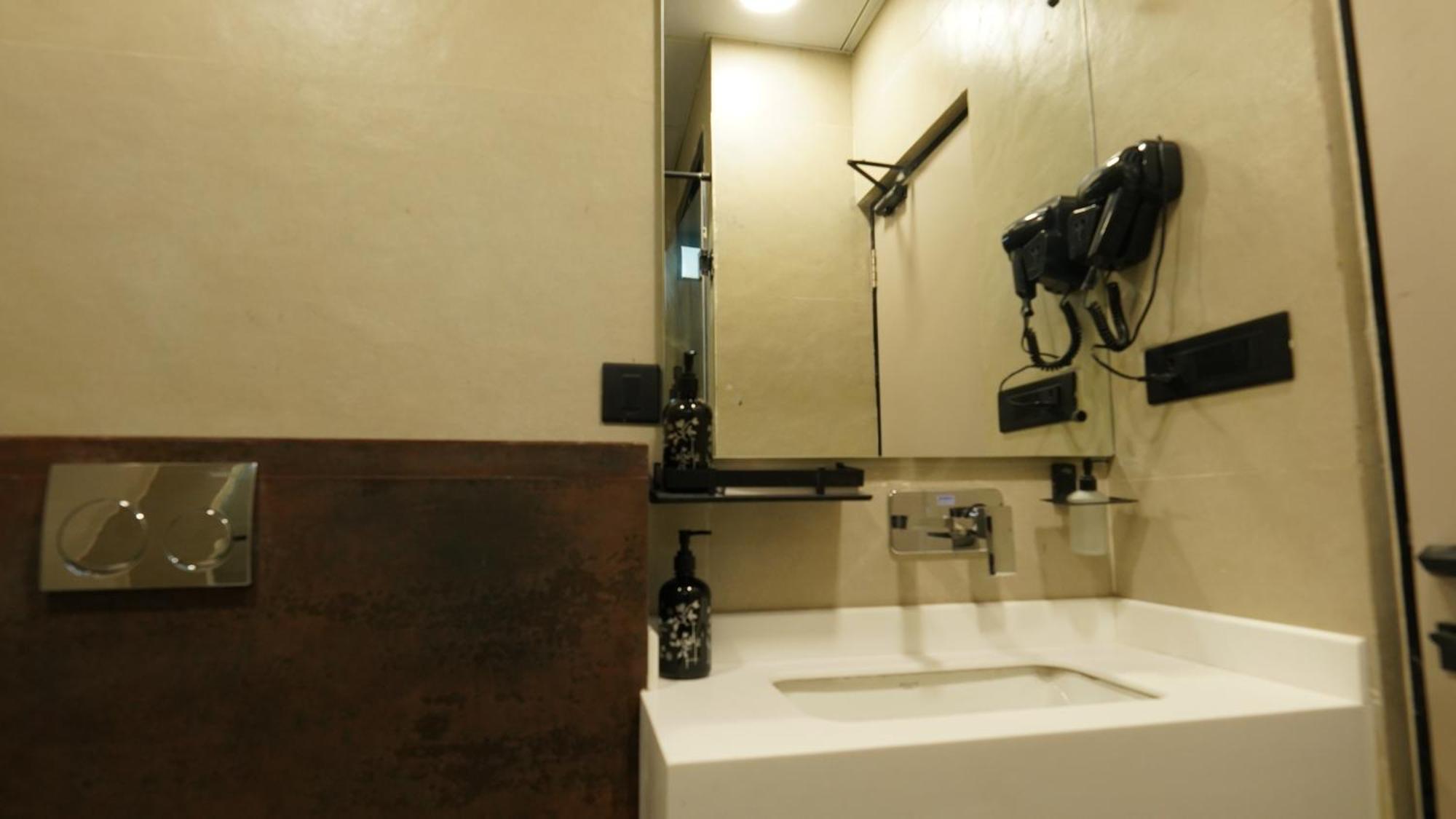 Aquila Grand Suites - Noida Sector 136 Buitenkant foto