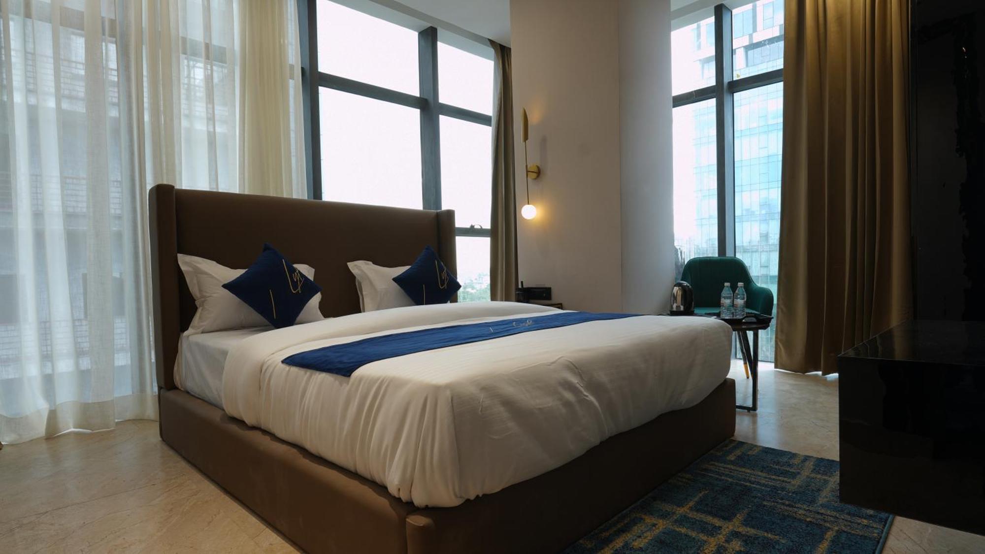 Aquila Grand Suites - Noida Sector 136 Buitenkant foto