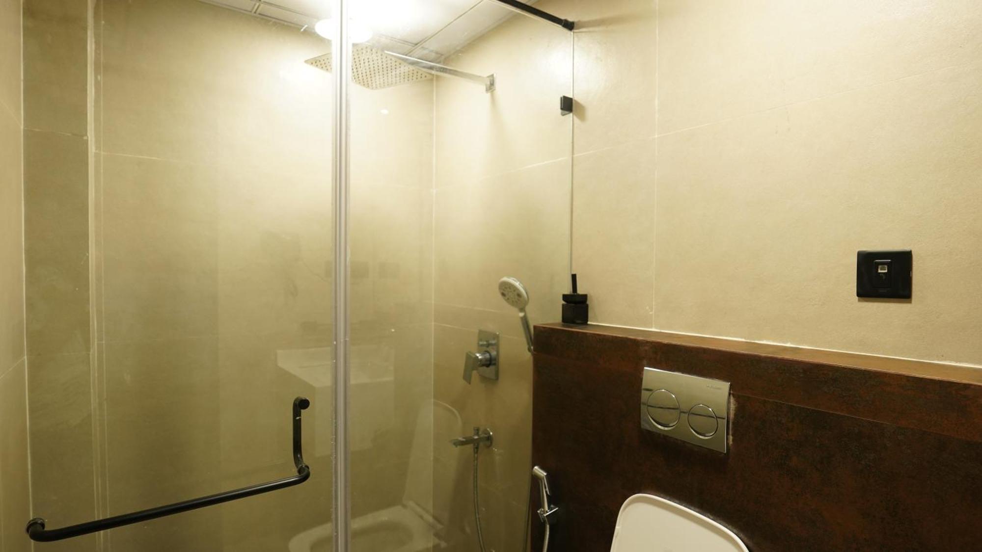 Aquila Grand Suites - Noida Sector 136 Buitenkant foto