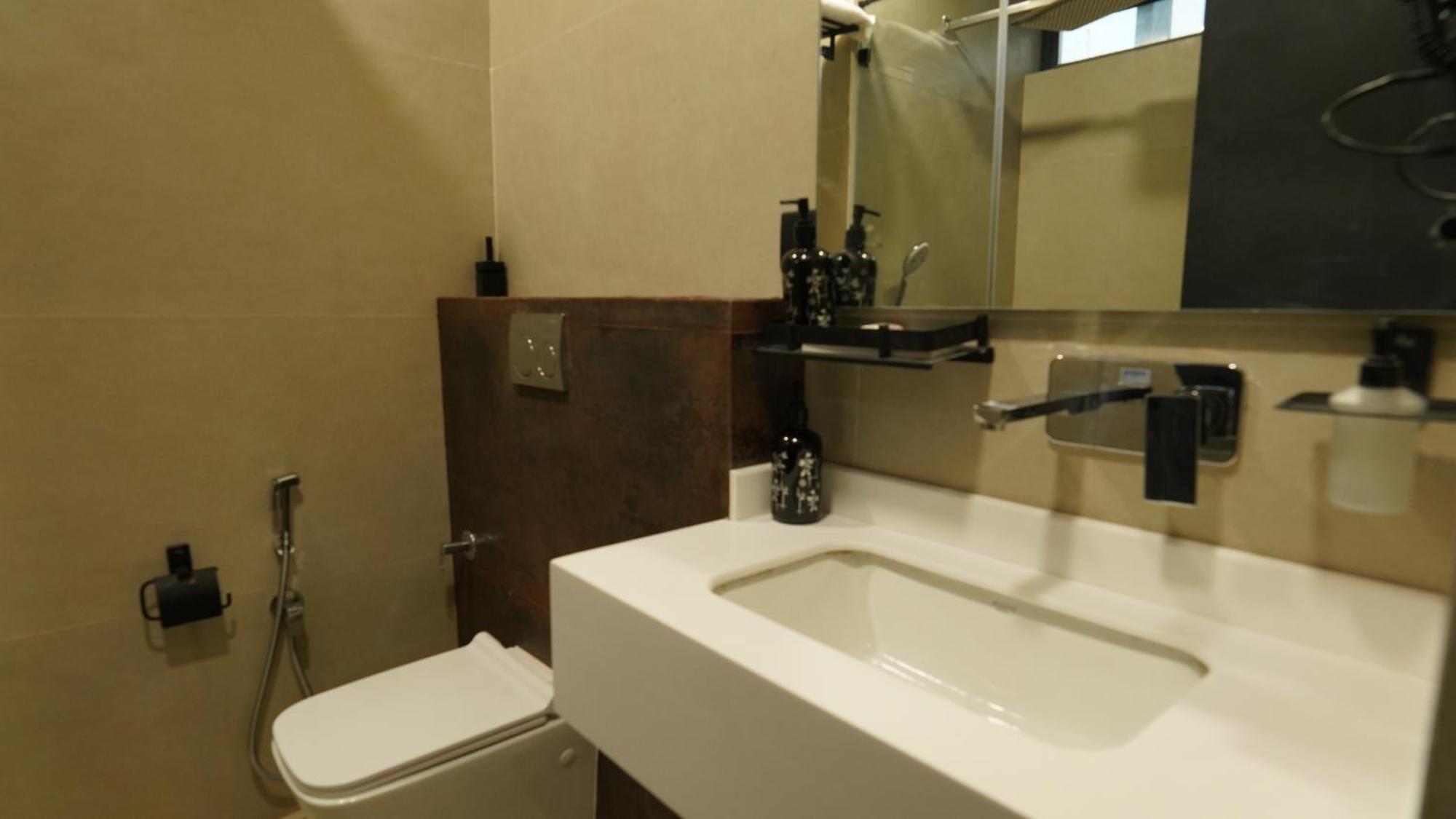 Aquila Grand Suites - Noida Sector 136 Buitenkant foto