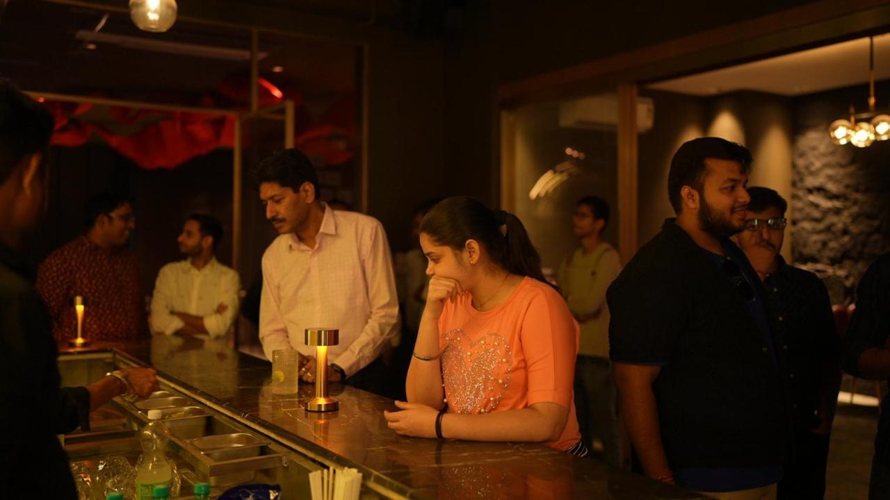 Aquila Grand Suites - Noida Sector 136 Buitenkant foto