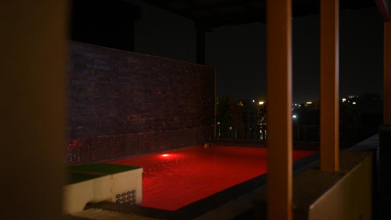 Aquila Grand Suites - Noida Sector 136 Buitenkant foto