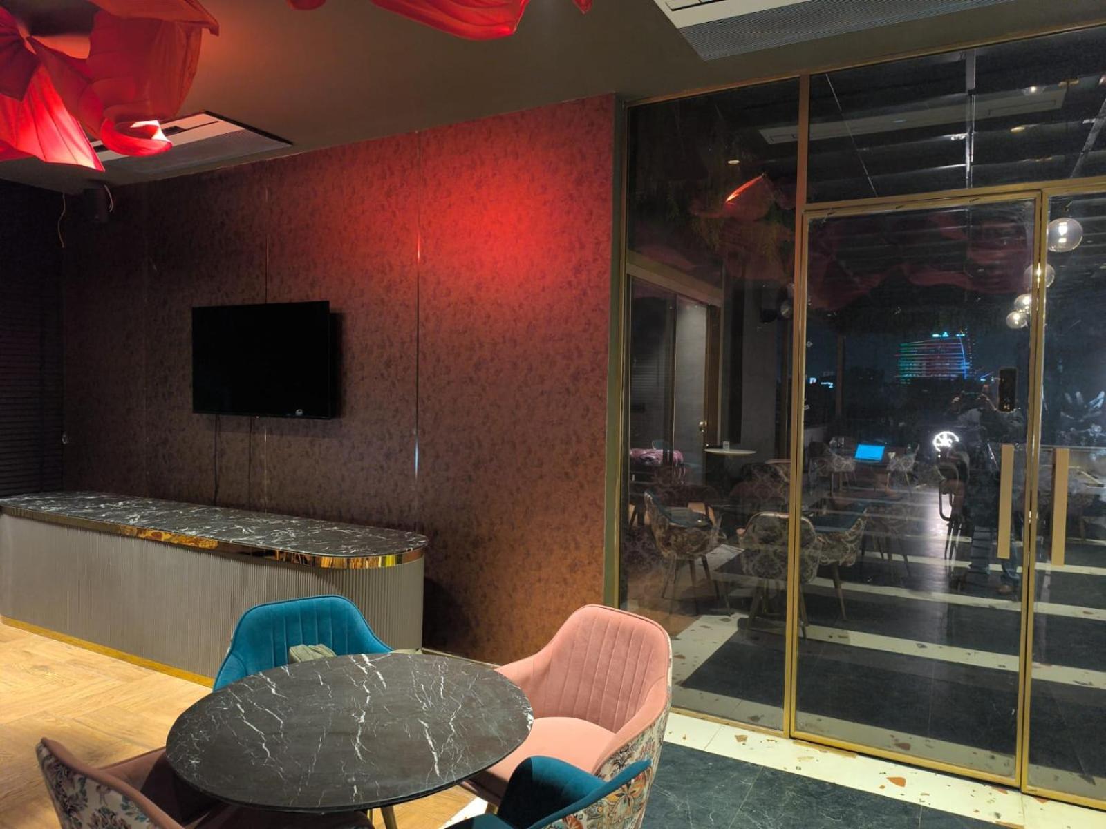 Aquila Grand Suites - Noida Sector 136 Buitenkant foto